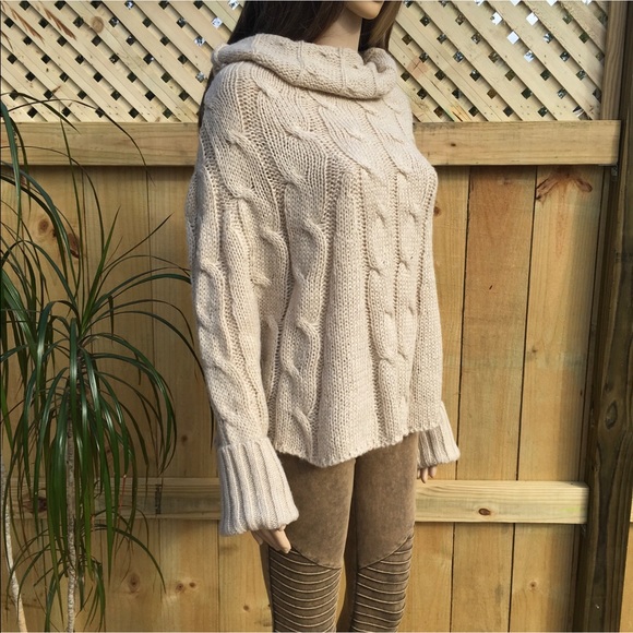OVERSIZED FUNNEL NECK RAGLAN SLEEVE SOFT 1 LEFT - Picture 3 of 9
